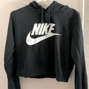 Women’s Nike Cropped Essential Hoodie